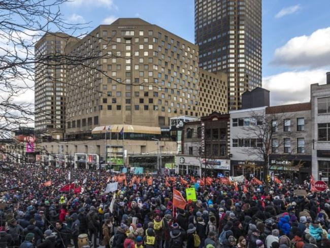 More than 50,000 marched in Montreal on Saturday in one of several climate-change demonstrations organized in Quebec by the Planet Goes to Parliament / Planète s'invite au parlement. DAVE SIDAWAY / MONTREAL GAZETTE