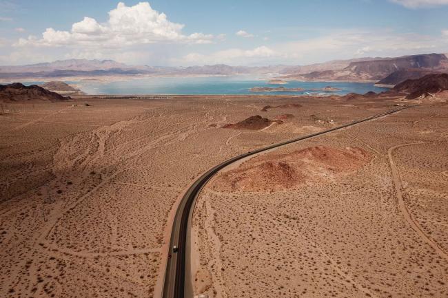 Lake Mead, the nation’s largest freshwater reservoir, has been losing water because of epochal drought since 2000. Credit:Patrick T. Fallon/AFP via Getty Images