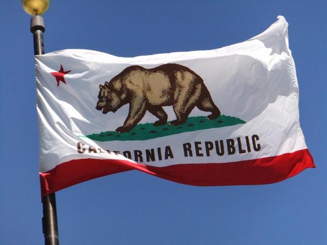 California Flag - A growing body of research shows there’s a flip side to the megadroughts California farmers face: megafloods. Photo:Flickr/Martin Jambon