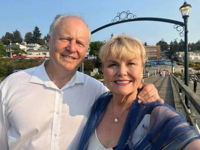  Kerry-Lynne Findlay and Brent Chapman