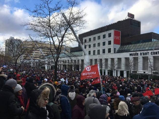 Thousands gathered in Montreal to demand the government take action to tackle climate issues. Saturday, Nov. 10, 2018.