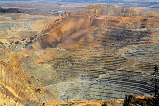 Rio Tinto - Kennecott open pit copper mine. Salt Lake County, Utah. How do we balance the needs of an energy transition with the harsh realities of mining critical minerals like copper? Photo by arbyreed/Flickr (CC BY-NC-SA 2.0)