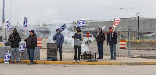 Workers at Ford’s Michigan Assembly have been on strike since September 15. Ford strikers will return to work while they consider a tentative agreement announced on Wednesday. ,Jim West, jimwestphoto.com.