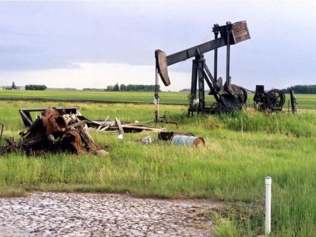 Abandoned oil well equipment near Legal. File photo. SUPPLIED / POSTMEDIA, FILE