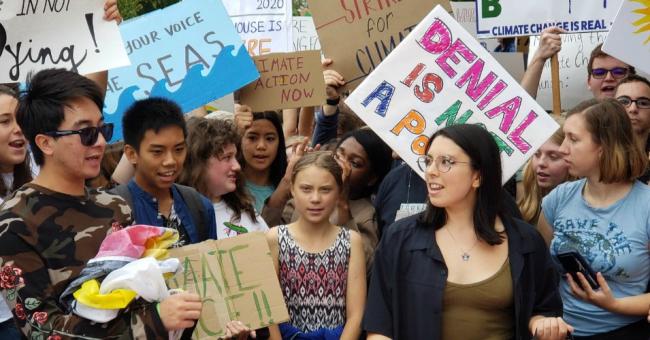 Greta Thunberg joined dozens of youth climate activists for a rally outside the White House on Friday, September 13, 2019. (Photo: Defend Our Future/Twitter)