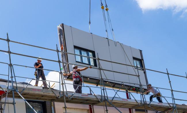 One ol the many Energiesprong retrofits in Longeau-Percey, France. Since its origins in the Netherlands, the Energiesprong model has moved to other countries. Photo by Fabrice Singevin