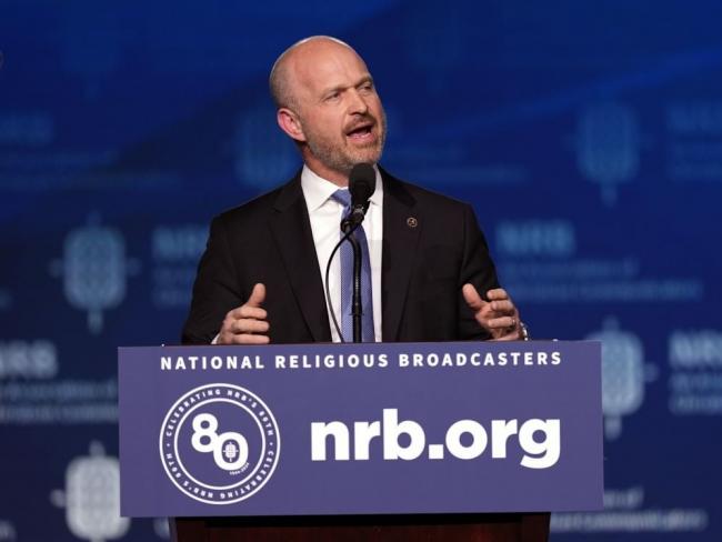 Kevin Roberts, president of the Heritage Foundation, speaks in Nashville in 2024. His invitation to Canada to speak to Prime Minister Mark Carney’s caucus is ‘a betrayal of Liberal voters,’ says one MP. Photo by George Walker IV, the Associated Press.