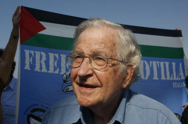 Noam Chomsky. (Hatem Moussa / AP)