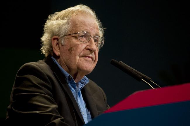 Noam Chomsky speaking at the International Forum for Emancipation and Equality in Buenos Aires, Argentina, on March 12, 2015. (Augusto Starita / Ministerio de Cultura de la Nación)