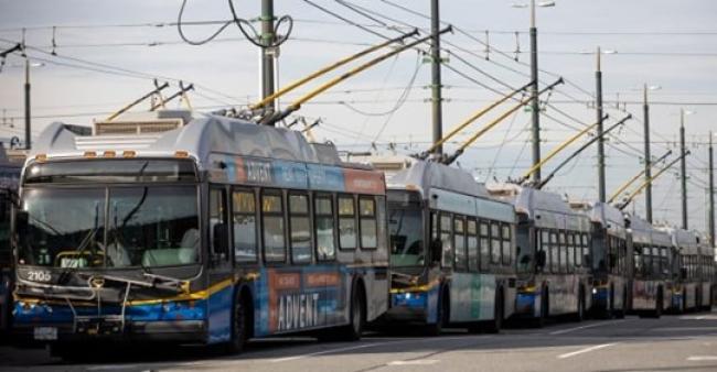 TransLink says if it doesn't receive emergency funding from the federal or provincial governments, there could be unprecedented cuts to local transit services. (Ben Nelms/CBC)