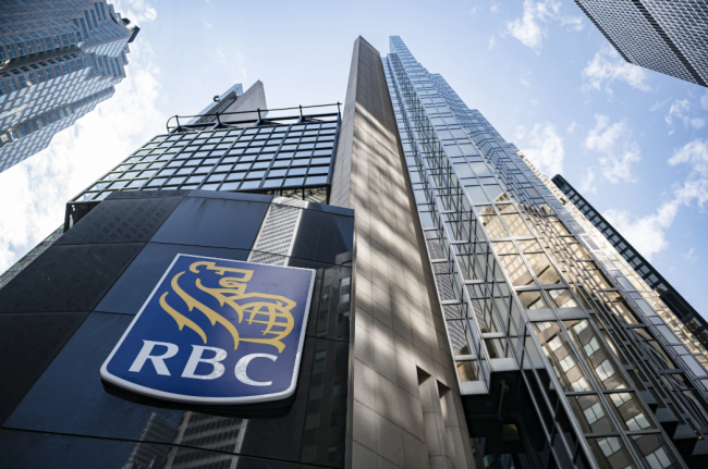  The RBC building in Toronto on Thursday, April 7, 2022. Photo by Christopher Katsarov / Canada's National Observer