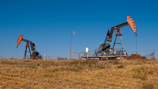 Under a new system, the Alberta Energy Regulator will approve the vast majority of applications to drill for oil and gas within minutes via an automated process, according to documents obtained by The Narwhal. Photo: Shutterstock