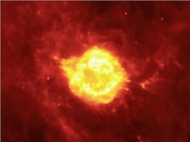  Supernova - NASA/JPL-Caltech/MPIA