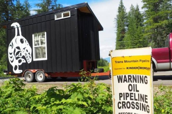 Kanahus Manuel and the Tiny HouseWarriors intended to block the construction of the expansion of the Trans Mountain pipeline. Image: (KanahusFreedom/Twitter)