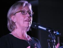 Former Green Party leader Elizabeth May speaks at a town hall in Ontario, Oct. 8, 2015. Photo by Laurel L. Russwurm/Flickr (CC BY 2.0)