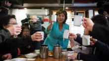 Liberal Leader Christy Clark toasts after serving tea to supporters during a campaign stop at a Korean restaurant in Coquitlam, B.C., on Wednesday April 12, 2017. A provincial election will be held on May 9. (DARRYL DYCK/THE CANADIAN PRESS)