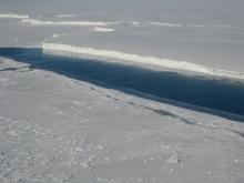 Ice shelf - NASA/JPL-Caltech/UC Irvine