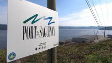 The company behind plans to build a liquefied natural gas plant by the Saguenay port says the loss of a significant investor doesn't mean the end of the project. (Radio-Canada)