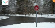 Photo: A stop sign in Mohawk and English in Kanehsatà:ke. Photo by Maxim Off