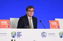Jonathan WIlkinson speaks at an event at the United Nations' COP26 climate conference on Nov. 6, 2021 in Glasgow, Scotland. Photo by Karwai Tang via COP26 / Flickr (CC BY-NC-ND 2.0)