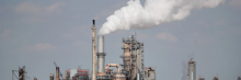 A refinery owned by Citgo is pictured on May 15, 2019 in Lemont, Illinois. (Photo: Scott Olson/Getty Images)