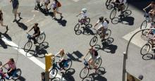 cyclists - Bo Zaunders/Getty Images